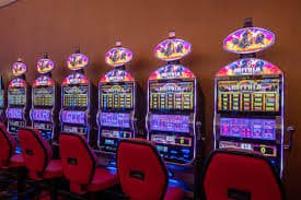 mcd99 platform overview showing sportsbook, live dealer, slots and esports sections